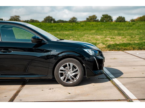 Peugeot 208 1.2 PureTech Active Pack | NAVI | 16" LM VELGEN | CRUISE