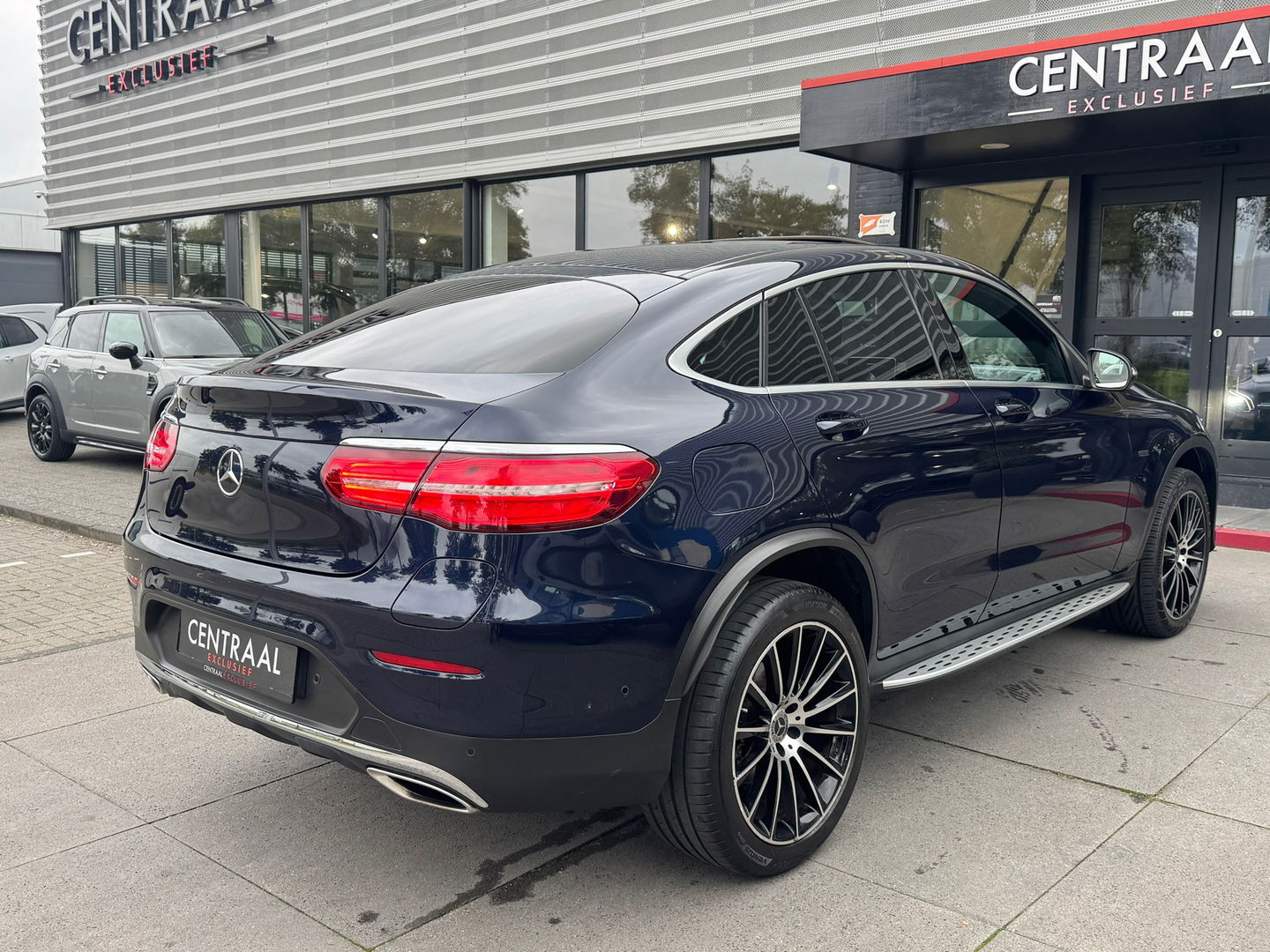 Mercedes-Benz GLC Coupé 350e 4Matic AMG|Schuifdak|360Camera|Carplay|Keyless|Leder|Navi|320PK