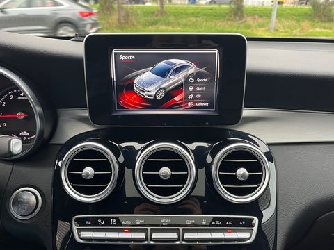 Mercedes-Benz GLC Coupé 350e 4Matic AMG|Schuifdak|360Camera|Carplay|Keyless|Leder|Navi|320PK