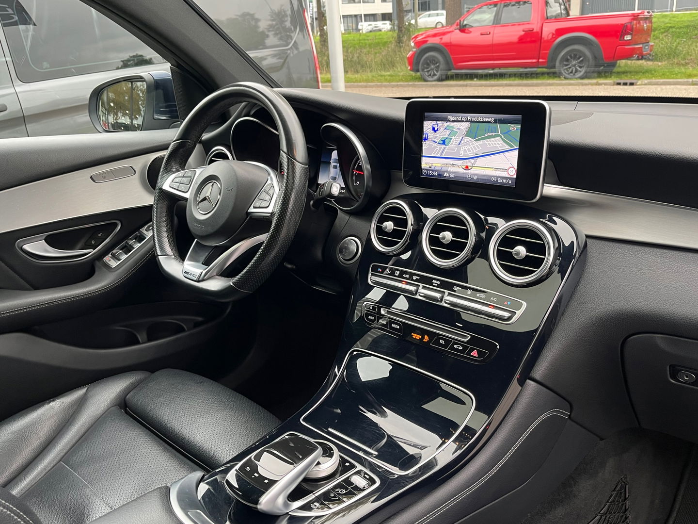 Mercedes-Benz GLC Coupé 350e 4Matic AMG|Schuifdak|360Camera|Carplay|Keyless|Leder|Navi|320PK