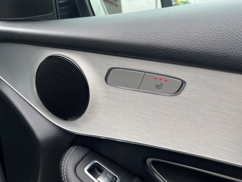 Mercedes-Benz GLC Coupé 350e 4Matic AMG|Schuifdak|360Camera|Carplay|Keyless|Leder|Navi|320PK