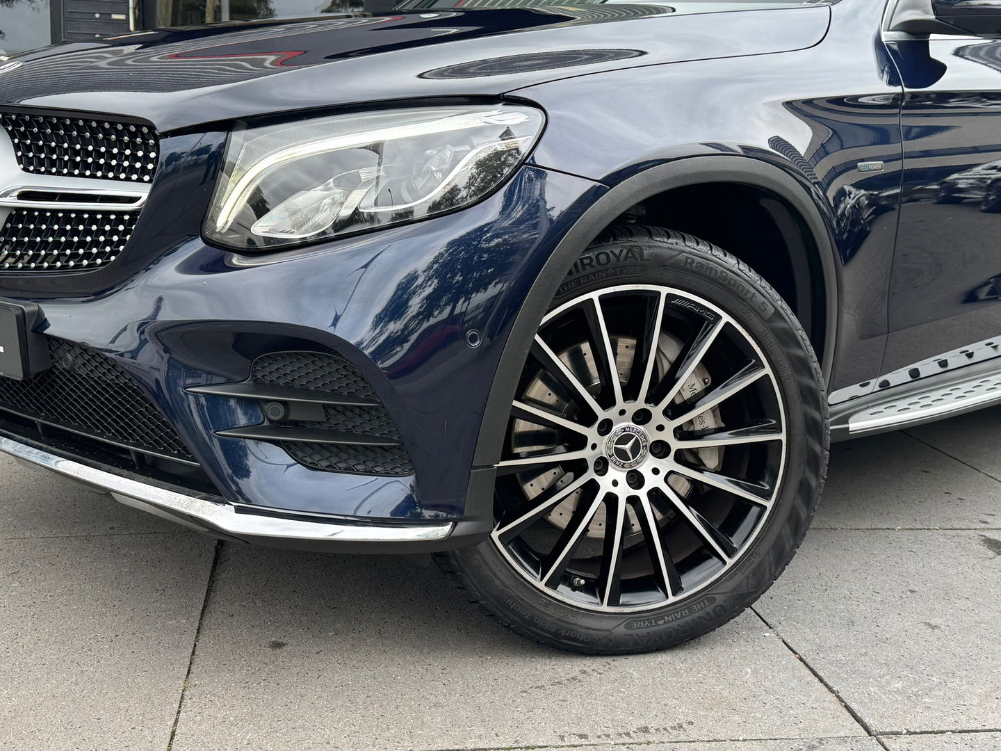 Mercedes-Benz GLC Coupé 350e 4Matic AMG|Schuifdak|360Camera|Carplay|Keyless|Leder|Navi|320PK