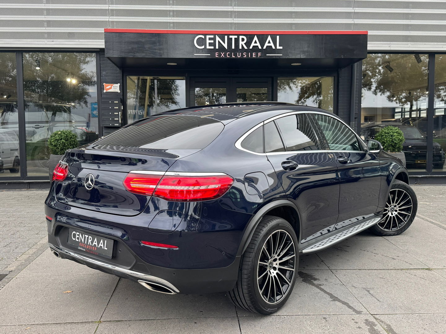 Mercedes-Benz GLC Coupé 350e 4Matic AMG|Schuifdak|360Camera|Carplay|Keyless|Leder|Navi|320PK