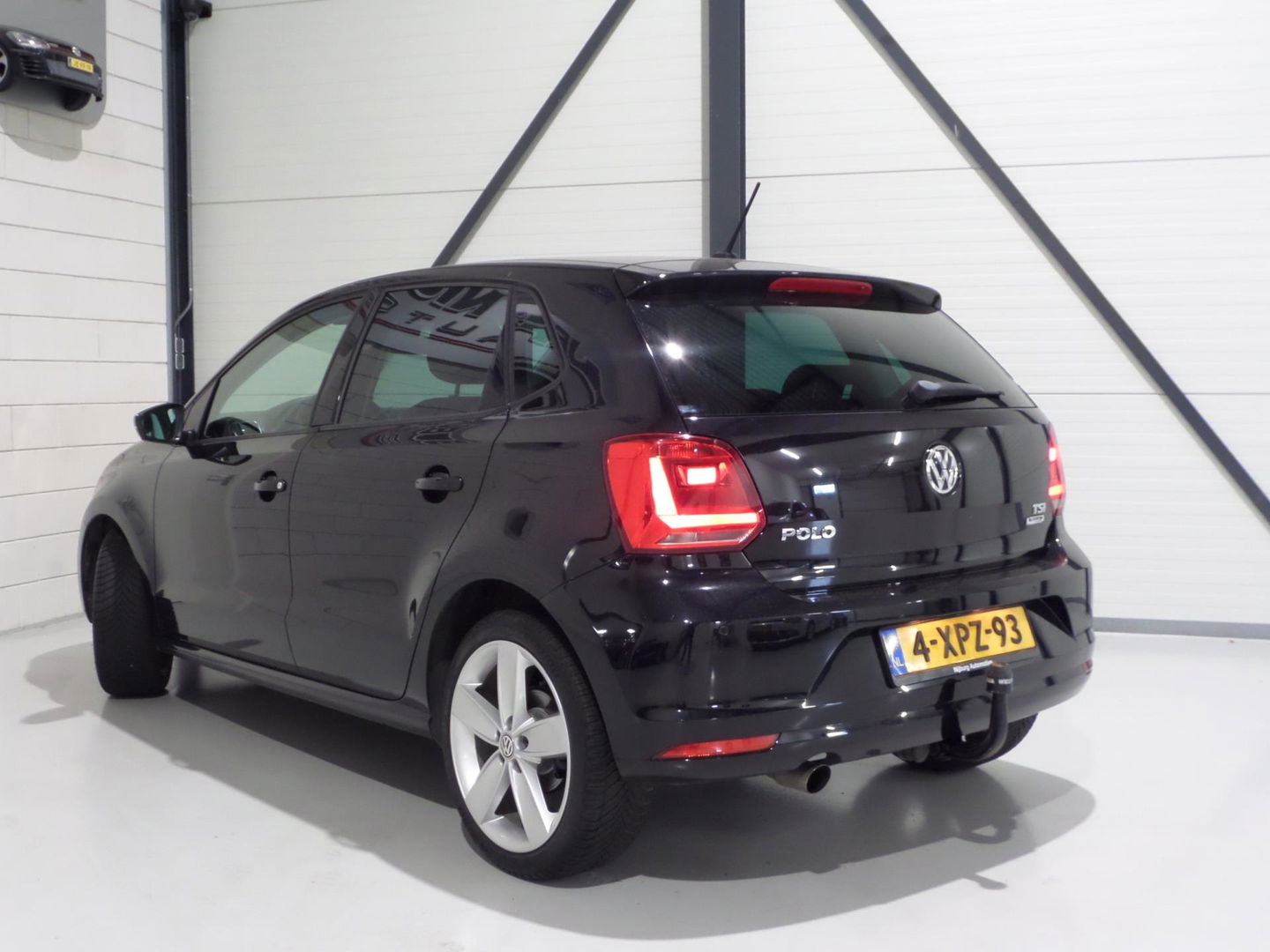 Volkswagen Polo 1.2 TSI Highline "Origineel NL!" 1e eigenaar! Trekhaak Bluetooth Parkeersensoren Cruise Climatronic 17"Velgen