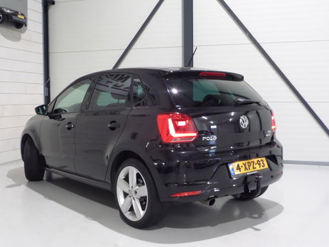 Volkswagen Polo 1.2 TSI Highline "Origineel NL!" 1e eigenaar! Trekhaak Bluetooth Parkeersensoren Cruise Climatronic 17"Velgen