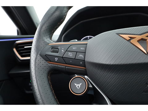 CUPRA Leon Sportstourer 1.4 e-Hybrid VZ 245pk | Pano | Adapt. Cruise | CarPlay | Stoel-Stuurverw. | Camera