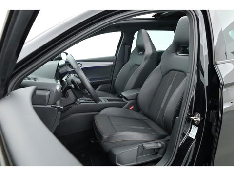 CUPRA Leon Sportstourer 1.4 e-Hybrid VZ 245pk | Pano | Adapt. Cruise | CarPlay | Stoel-Stuurverw. | Camera