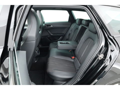 CUPRA Leon Sportstourer 1.4 e-Hybrid VZ 245pk | Pano | Adapt. Cruise | CarPlay | Stoel-Stuurverw. | Camera