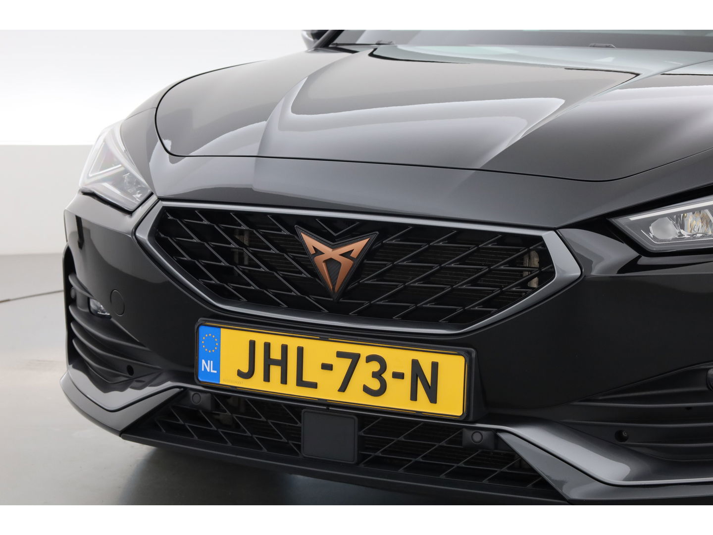 CUPRA Leon Sportstourer 1.4 e-Hybrid VZ 245pk | Pano | Adapt. Cruise | CarPlay | Stoel-Stuurverw. | Camera