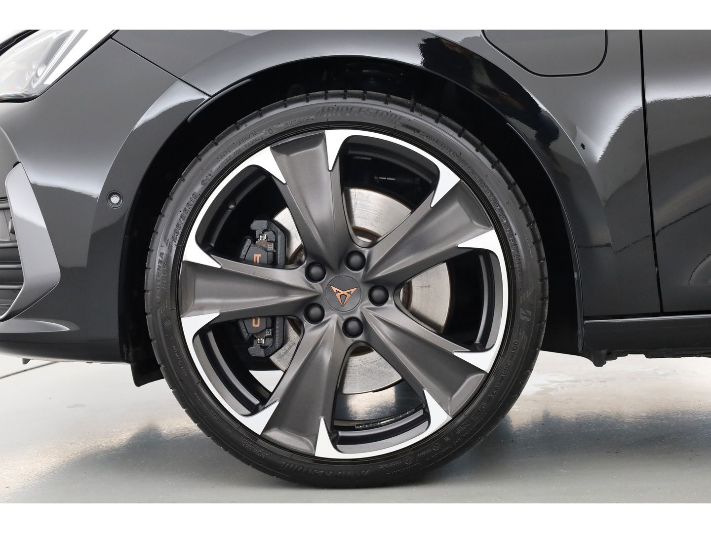 CUPRA Leon Sportstourer 1.4 e-Hybrid VZ 245pk | Pano | Adapt. Cruise | CarPlay | Stoel-Stuurverw. | Camera