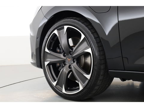 CUPRA Leon Sportstourer 1.4 e-Hybrid VZ 245pk | Pano | Adapt. Cruise | CarPlay | Stoel-Stuurverw. | Camera