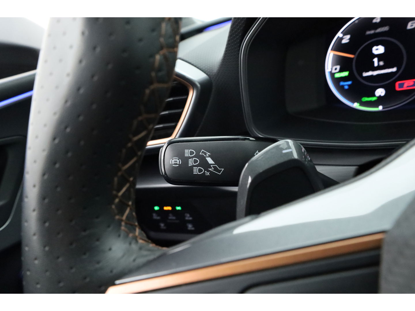 CUPRA Leon Sportstourer 1.4 e-Hybrid VZ 245pk | Pano | Adapt. Cruise | CarPlay | Stoel-Stuurverw. | Camera