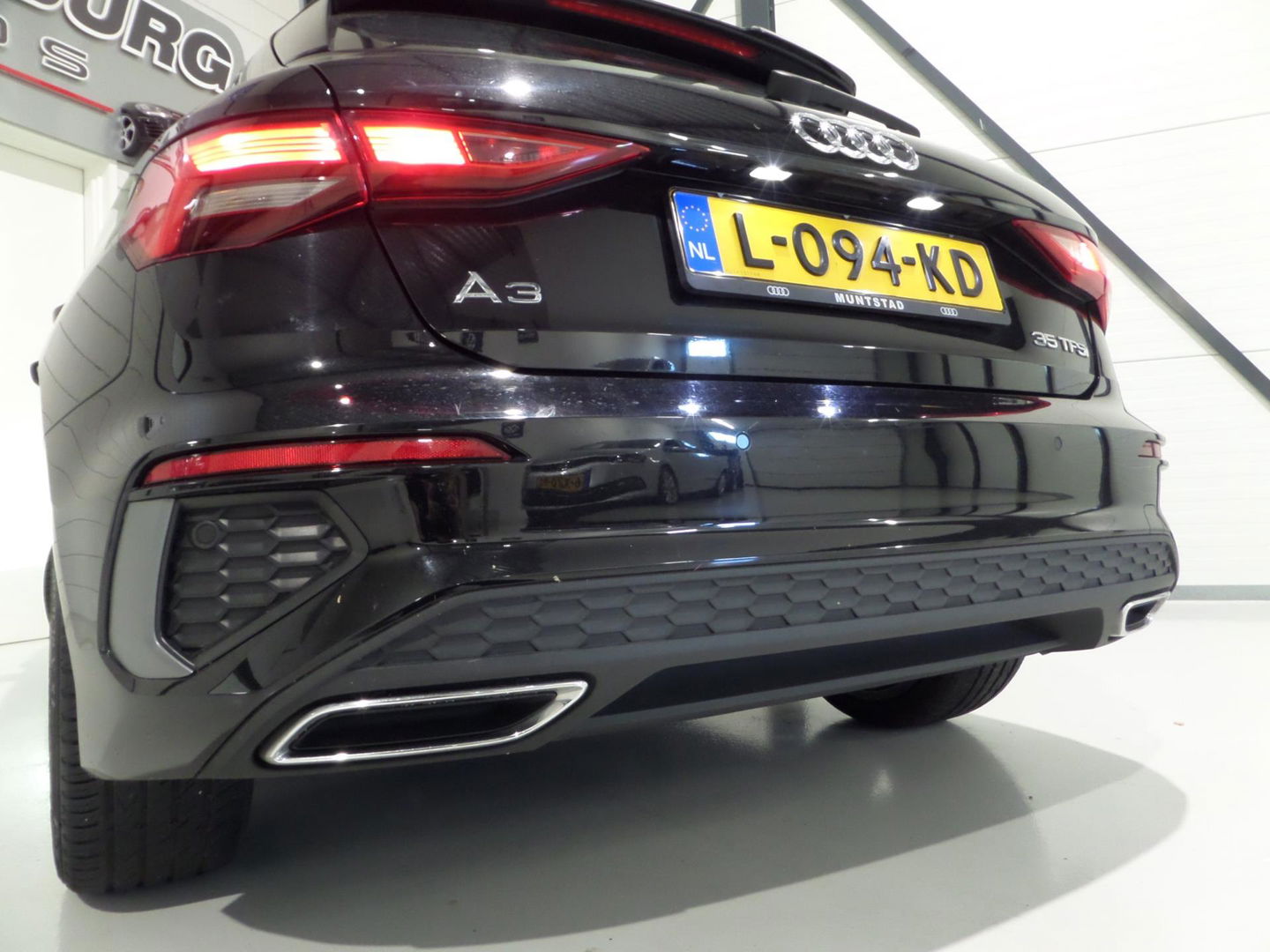 Audi A3 Sportback 35 TFSI 150PK S-Line edition "Automaat" Carplay Stoelverwarming Virtual Adaptive-cruise Elektrische-achterklep