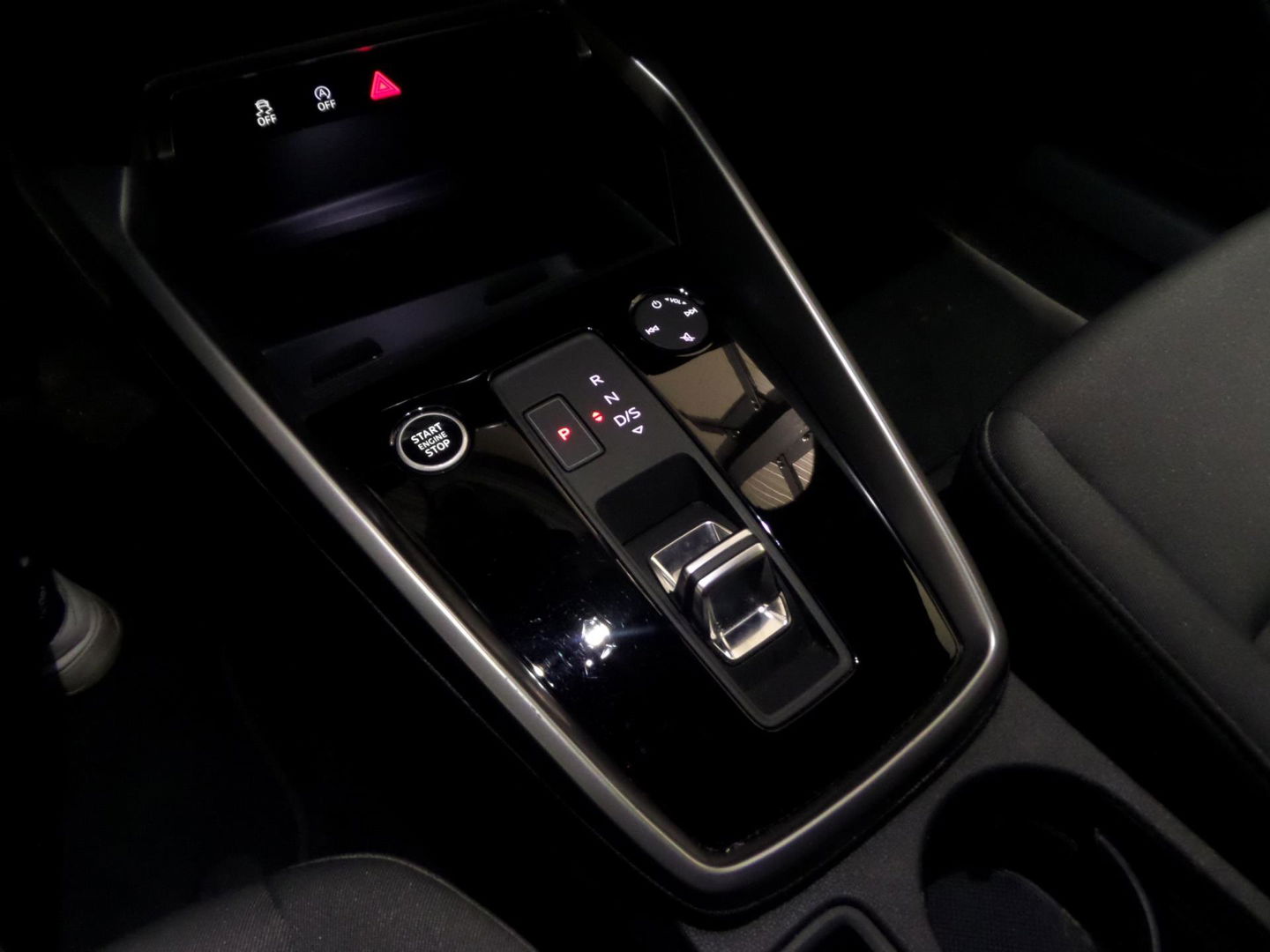 Audi A3 Sportback 35 TFSI 150PK S-Line edition "Automaat" Carplay Stoelverwarming Virtual Adaptive-cruise Elektrische-achterklep