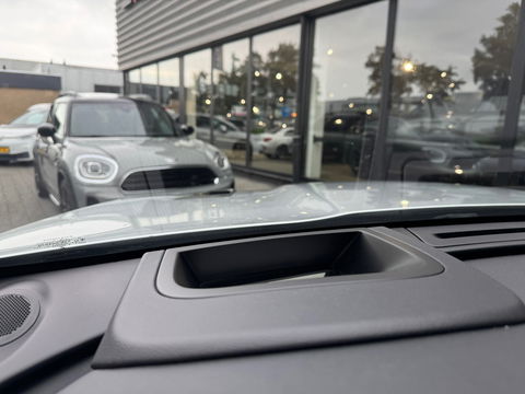 Jaguar F-Pace SVR 5.0 V8 AWD 550PK|Pano|Carbon|Meridian|Head-Up|Memory|ACC|360Camera|Carplay|Keyless|Leder