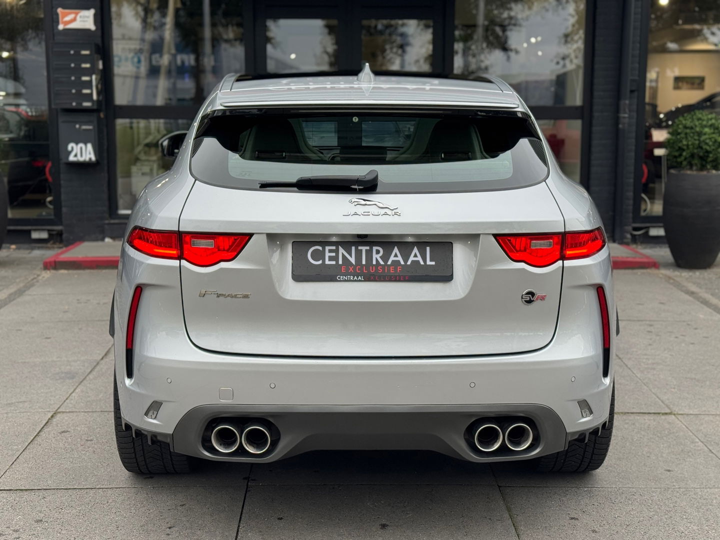 Jaguar F-Pace SVR 5.0 V8 AWD 550PK|Pano|Carbon|Meridian|Head-Up|Memory|ACC|360Camera|Carplay|Keyless|Leder