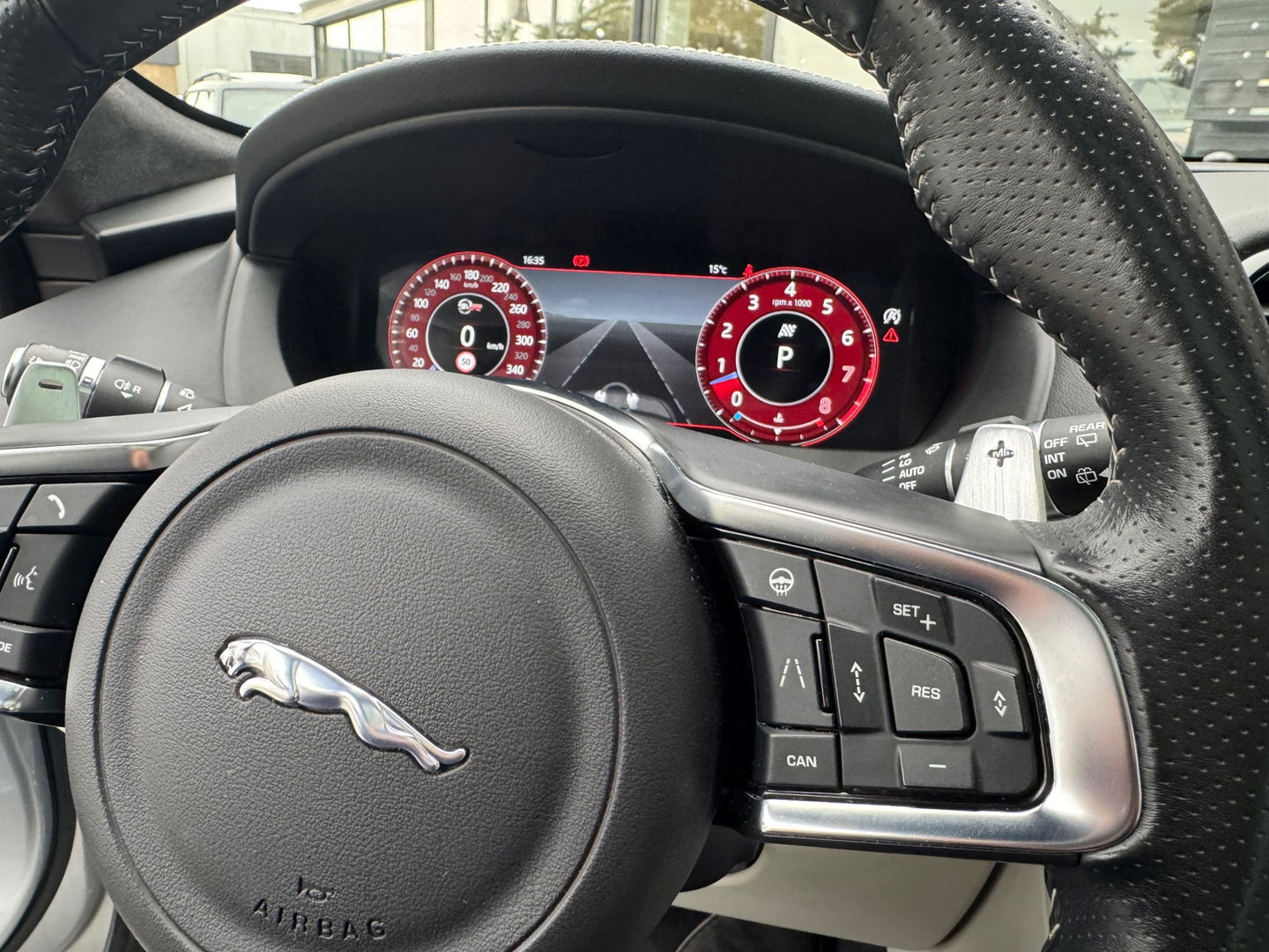 Jaguar F-Pace SVR 5.0 V8 AWD 550PK|Pano|Carbon|Meridian|Head-Up|Memory|ACC|360Camera|Carplay|Keyless|Leder