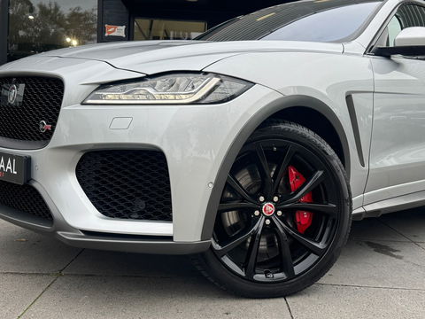 Jaguar F-Pace SVR 5.0 V8 AWD 550PK|Pano|Carbon|Meridian|Head-Up|Memory|ACC|360Camera|Carplay|Keyless|Leder