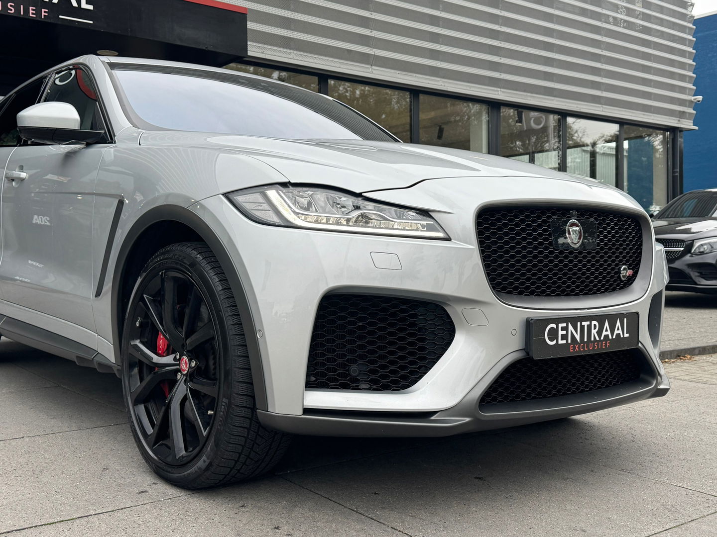 Jaguar F-Pace SVR 5.0 V8 AWD 550PK|Pano|Carbon|Meridian|Head-Up|Memory|ACC|360Camera|Carplay|Keyless|Leder