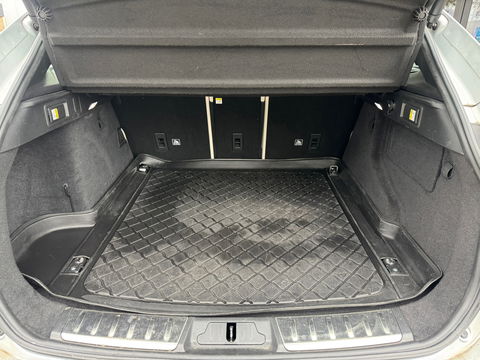 Jaguar F-Pace SVR 5.0 V8 AWD 550PK|Pano|Carbon|Meridian|Head-Up|Memory|ACC|360Camera|Carplay|Keyless|Leder