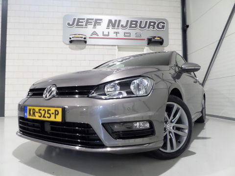 Volkswagen Golf 1.2 TSI Highline Edition R "2X R-line" Adaptive-Cruise Navigatie Bluetooth Parkeersensoren Dealer-onderhouden