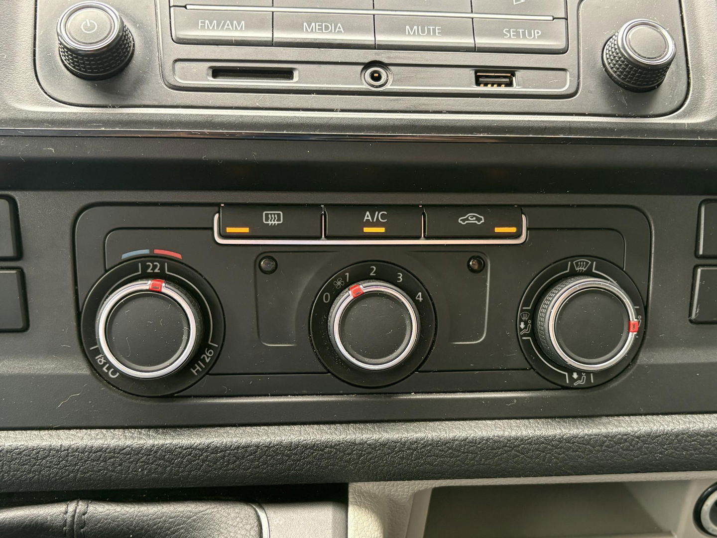 Volkswagen Transporter 2.0 TDI L2H1 Economy