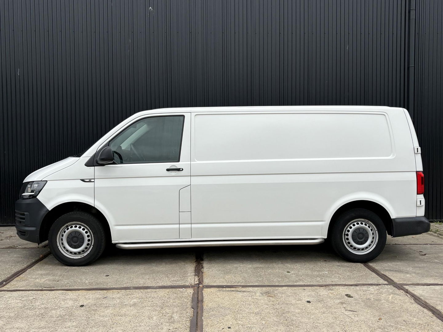 Volkswagen Transporter 2.0 TDI L2H1 Economy