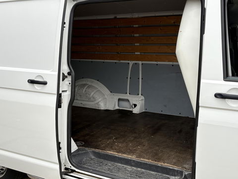 Volkswagen Transporter 2.0 TDI L2H1 Economy