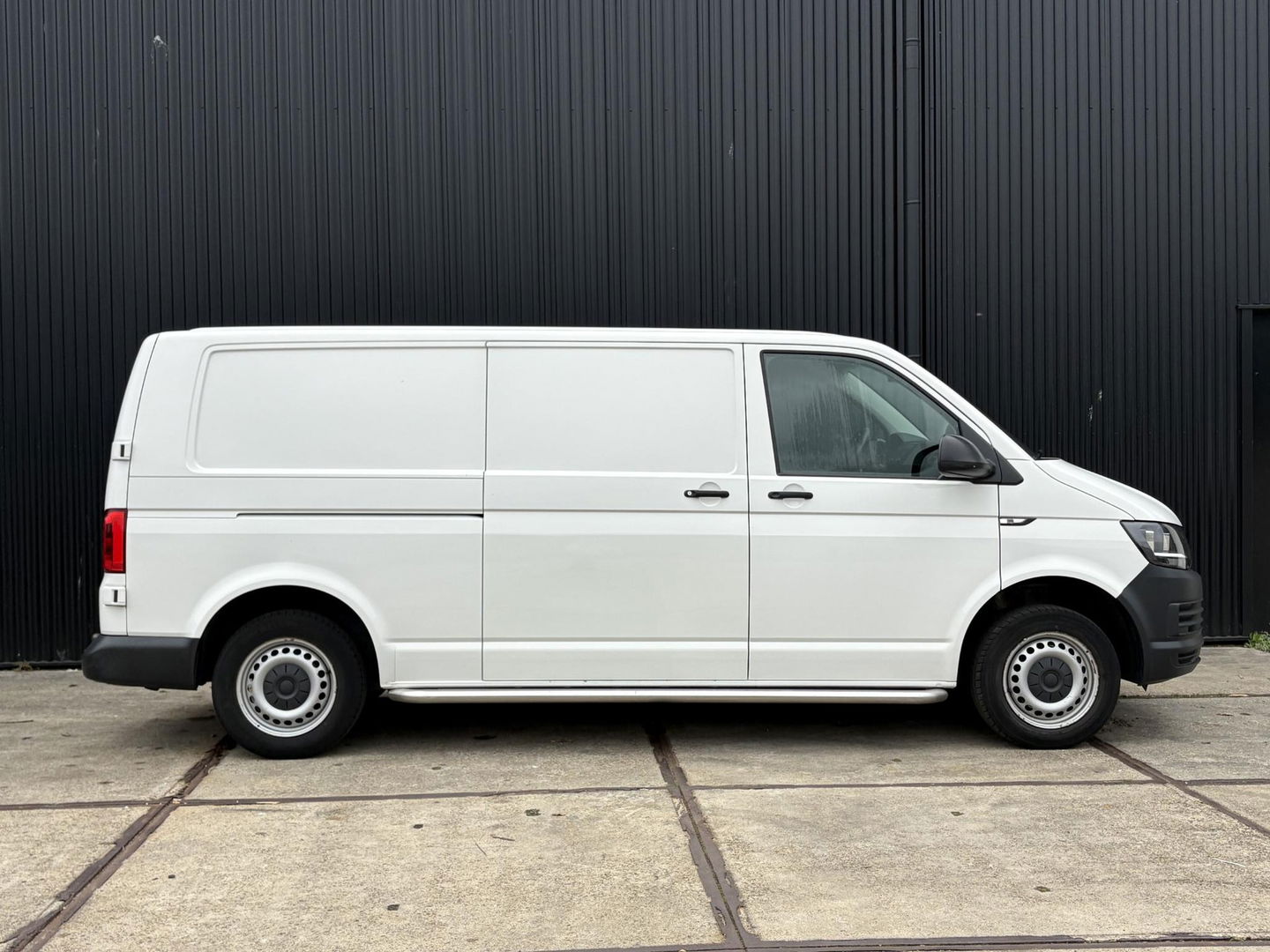 Volkswagen Transporter 2.0 TDI L2H1 Economy