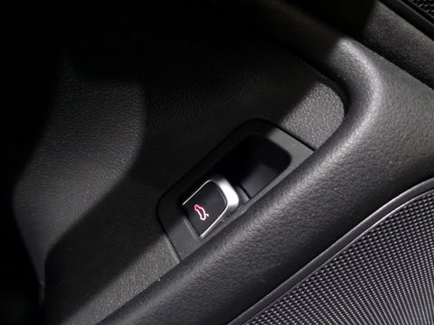 Audi A6 Avant 2.0 TFSI Quattro Premium Edition 252PK "2X S-line" Automaat! Pano Matrix-LED Stuur/Stoelverwarming Elektrische-Klep