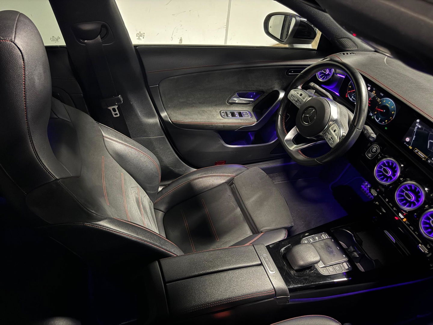 Mercedes-Benz CLA-Klasse 200 Advantage AMG PANO BLINDSPOT
