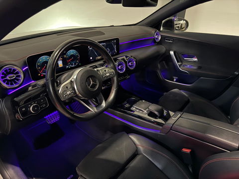 Mercedes-Benz CLA-Klasse 200 Advantage AMG PANO BLINDSPOT