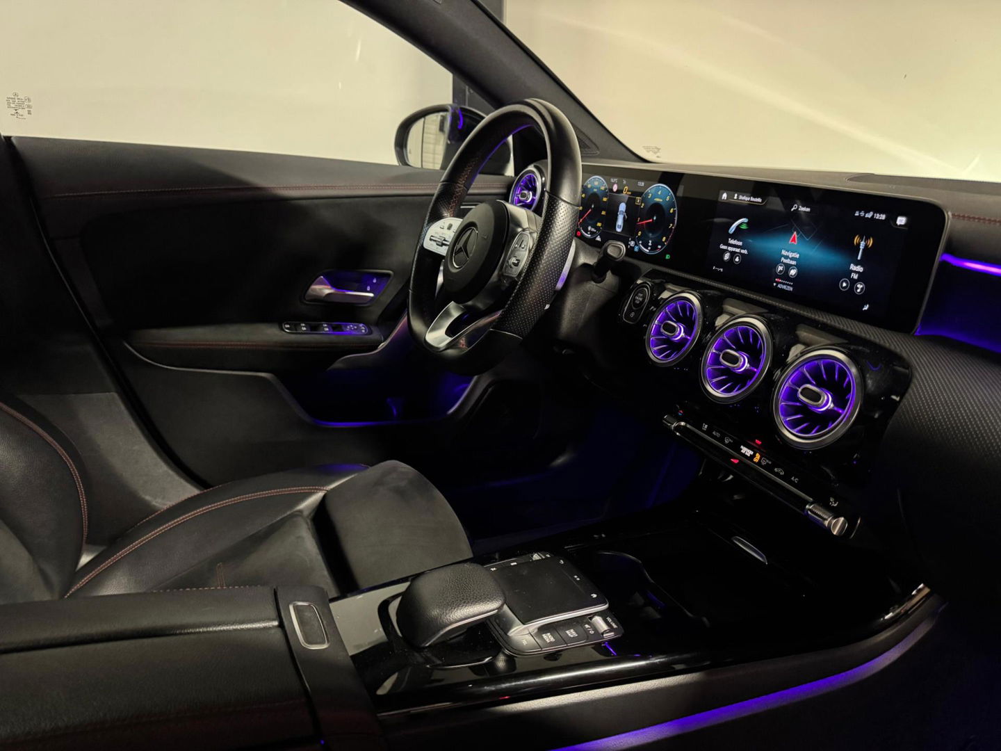 Mercedes-Benz CLA-Klasse 200 Advantage AMG PANO BLINDSPOT