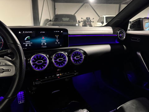 Mercedes-Benz CLA-Klasse 200 Advantage AMG PANO BLINDSPOT