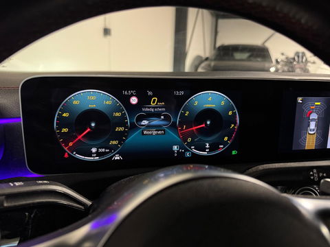 Mercedes-Benz CLA-Klasse 200 Advantage AMG PANO BLINDSPOT