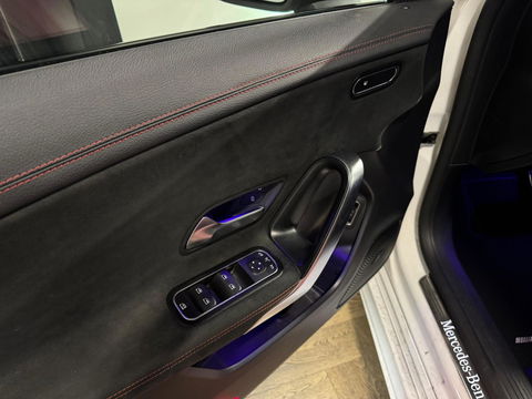 Mercedes-Benz CLA-Klasse 200 Advantage AMG PANO BLINDSPOT