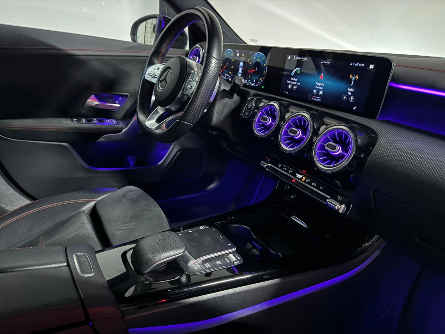Mercedes-Benz CLA-Klasse 200 Advantage AMG PANO BLINDSPOT