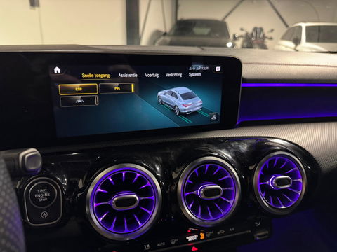 Mercedes-Benz CLA-Klasse 200 Advantage AMG PANO BLINDSPOT