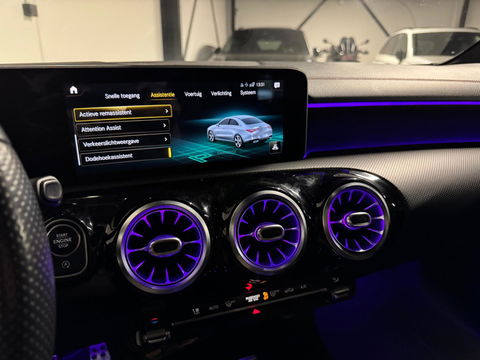 Mercedes-Benz CLA-Klasse 200 Advantage AMG PANO BLINDSPOT