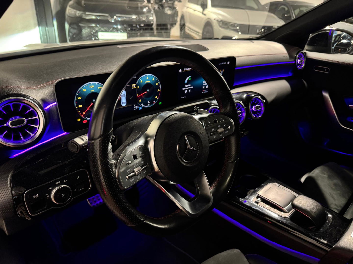 Mercedes-Benz CLA-Klasse 200 Advantage AMG PANO BLINDSPOT