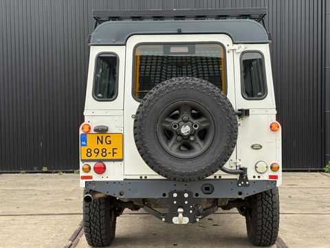 Land Rover Defender 2.5 TD5 110 SAFARI | OMKEUREN 2PERS GRIJS KENTEKEN MOGELIJK | LIER | LUXE STOEL | SNORKEL | DAKTENT FEMKES | RVS UITLAAT | Youngtimer