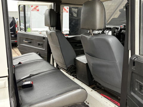 Land Rover Defender 2.5 TD5 110 SAFARI | OMKEUREN 2PERS GRIJS KENTEKEN MOGELIJK | LIER | LUXE STOEL | SNORKEL | DAKTENT FEMKES | RVS UITLAAT | Youngtimer