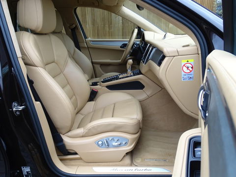 Porsche Macan 3.6 Turbo 400PK / PDLS+ / Exclusive / Sport Chrono *NAP*