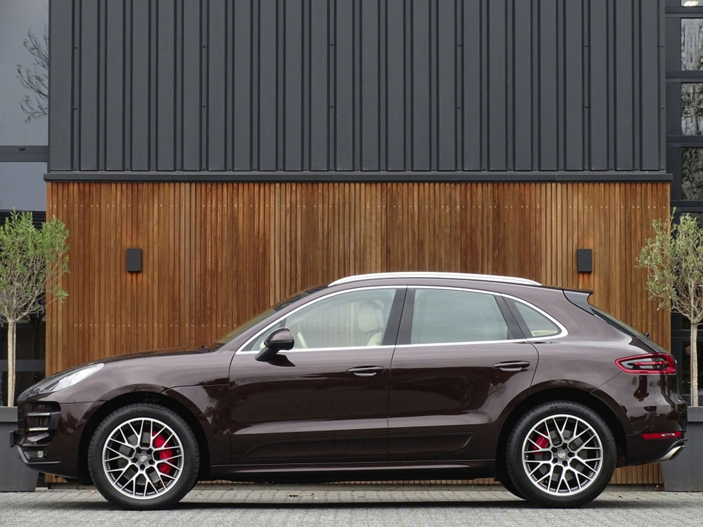 Porsche Macan 3.6 Turbo 400PK / PDLS+ / Exclusive / Sport Chrono *NAP*