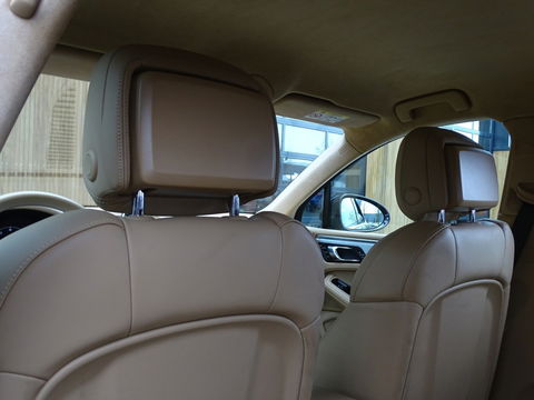Porsche Macan 3.6 Turbo 400PK / PDLS+ / Exclusive / Sport Chrono *NAP*