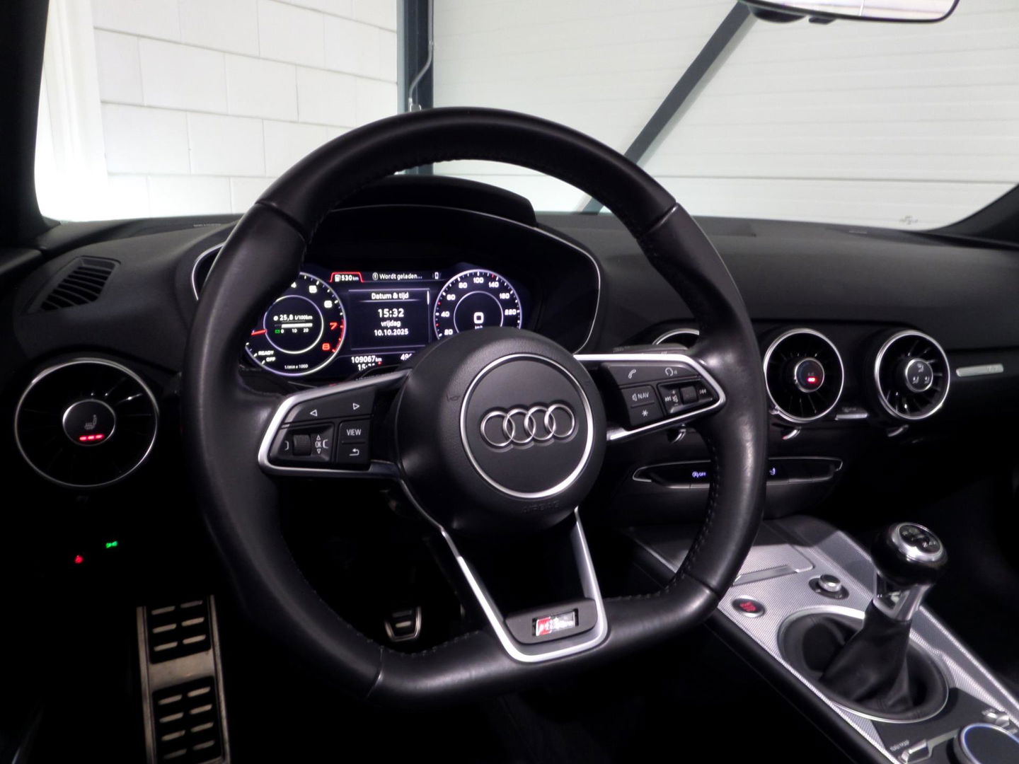 Audi TT Roadster 1.8 TFSI S-Line Open Days Stoelverwarming Virtual 19"RS-velgen Bang&Olufsen Apple-Carplay Xenon-LED Koplampen