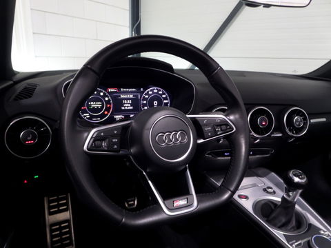 Audi TT Roadster 1.8 TFSI S-Line Open Days Stoelverwarming Virtual 19"RS-velgen Bang&Olufsen Apple-Carplay Xenon-LED Koplampen