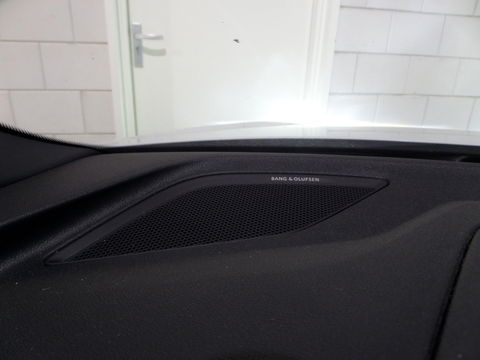 Audi TT Roadster 1.8 TFSI S-Line Open Days Stoelverwarming Virtual 19"RS-velgen Bang&Olufsen Apple-Carplay Xenon-LED Koplampen