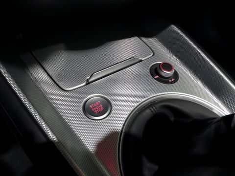 Audi TT Roadster 1.8 TFSI S-Line Open Days Stoelverwarming Virtual 19"RS-velgen Bang&Olufsen Apple-Carplay Xenon-LED Koplampen