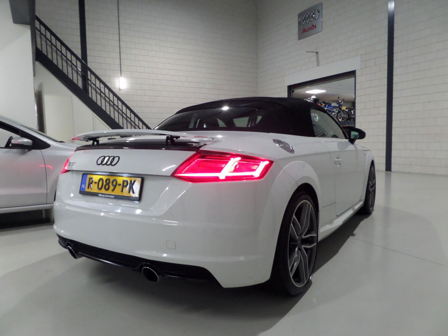 Audi TT Roadster 1.8 TFSI S-Line Open Days Stoelverwarming Virtual 19"RS-velgen Bang&Olufsen Apple-Carplay Xenon-LED Koplampen
